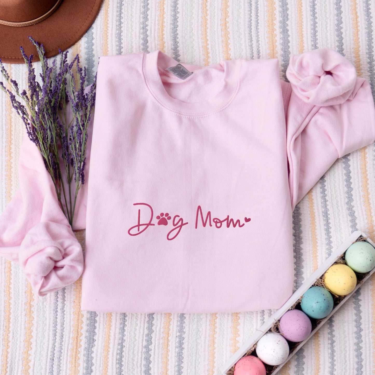 Dog Mom Heart Embroidered Sweatshirt